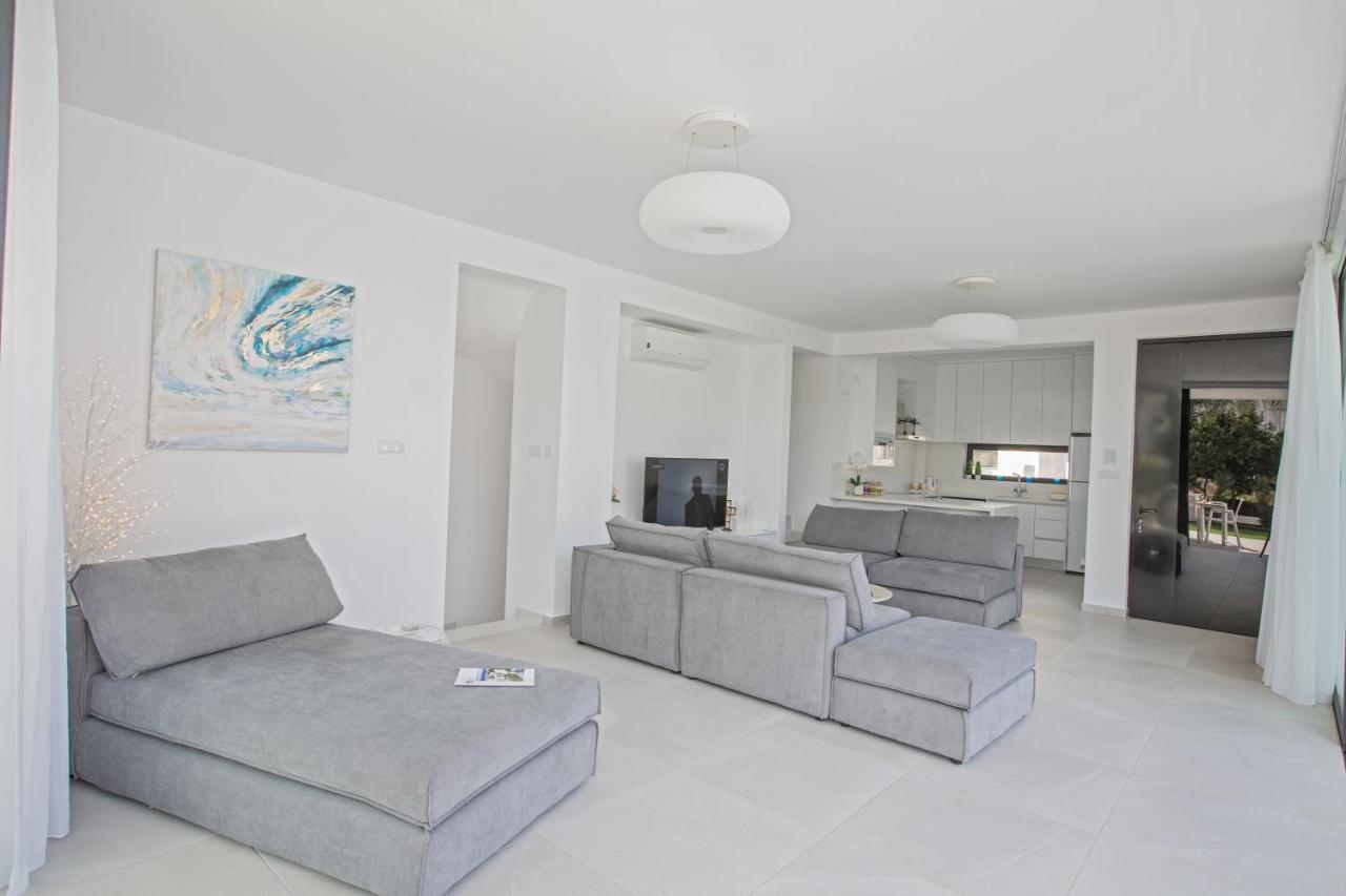 Colour Residences 프로타라스 외부 사진